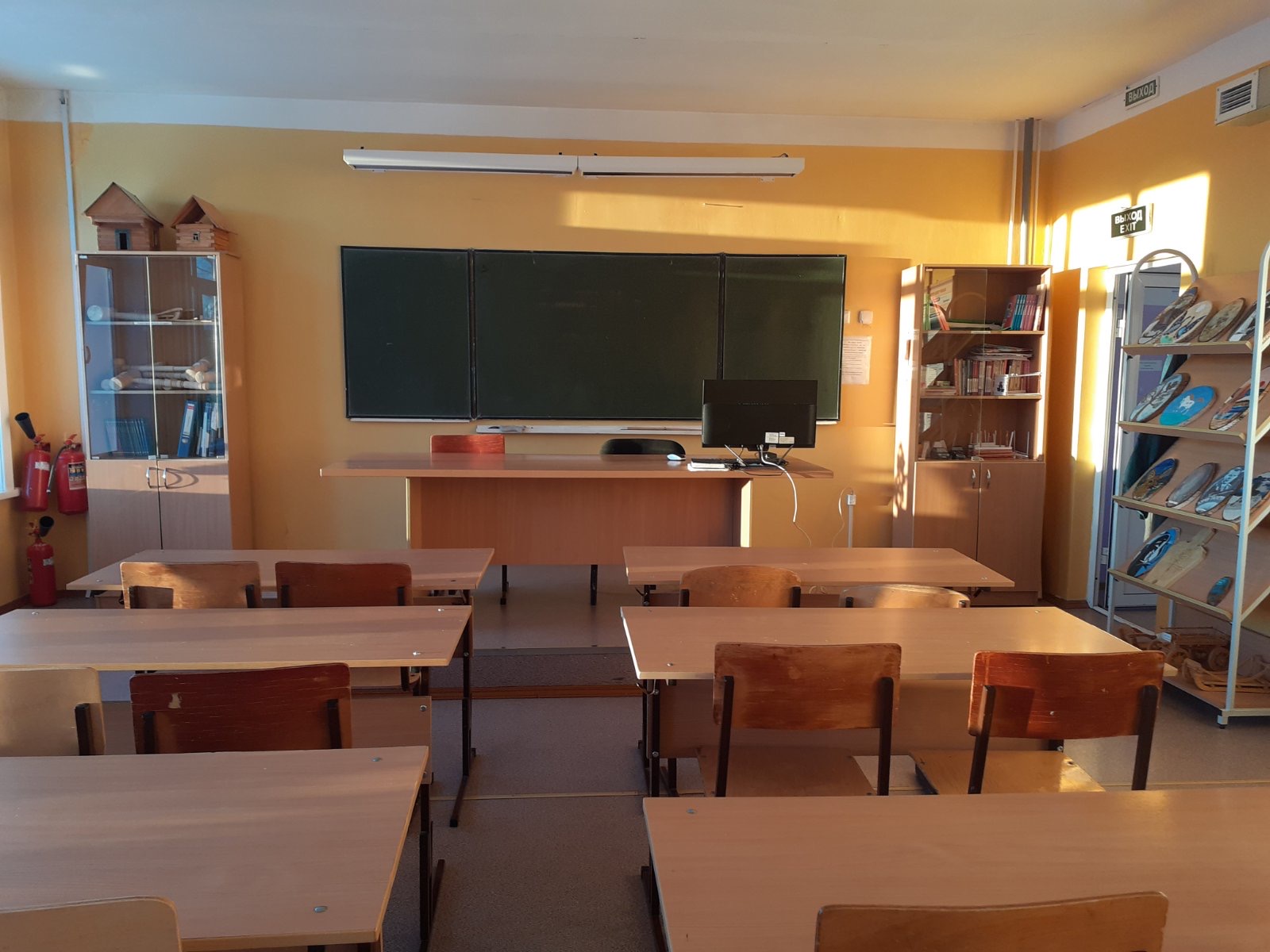 Изображения кабинета.