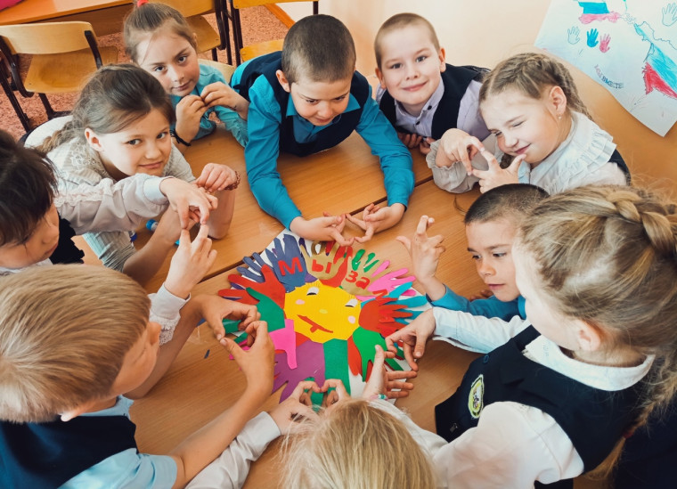 Пока мы помним прошлое, у нас есть будущее.